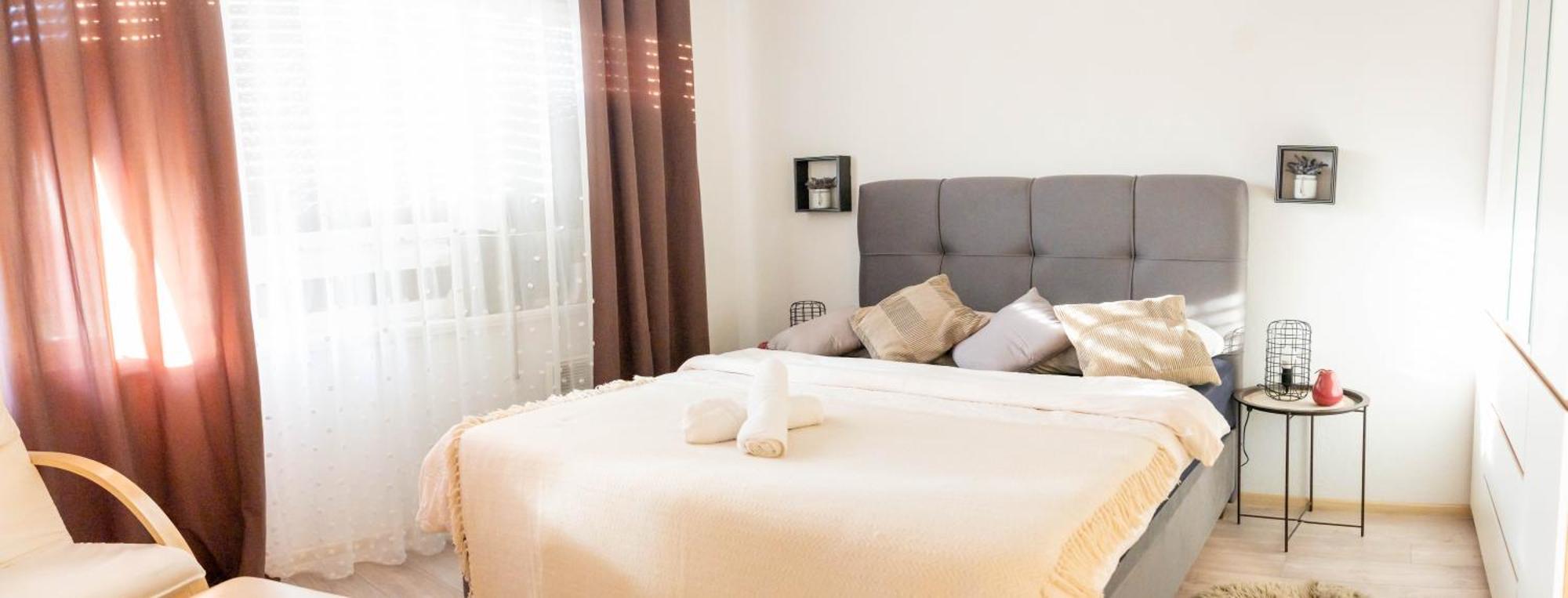 Apartman Lili Книн Екстер'єр фото